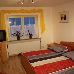Mit 4 Schlafzimmer Fuer 2 Bis 9 Gaeste----apartment With 4 Bedrooms For 2 To 9 Guests , Nürnberg Deutschland